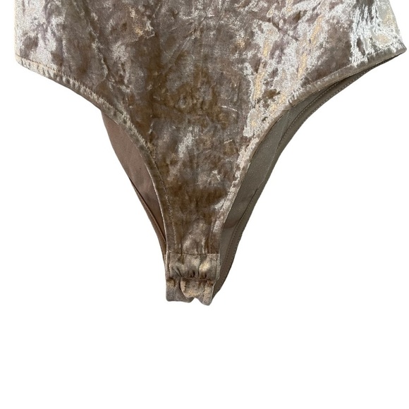 L.A. Hearts Champagne Color Crushed Velvet Halter Bodysuit Sz. S - Picture 10 of 14